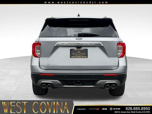 ICONIC SILVER METALLIC 2024 Ford Explorer Platinum