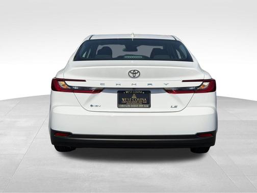 Ice Cap 2026 Toyota Camry LE
