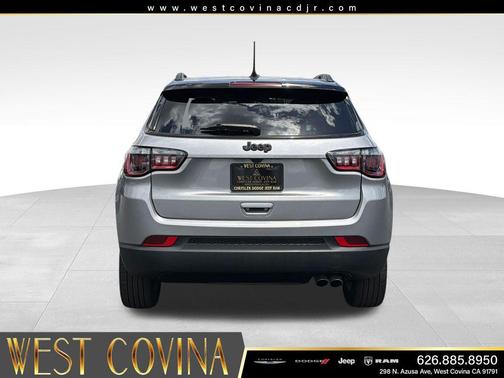 Billet Silver Metallic Clearcoat 2022 Jeep Compass Latitude
