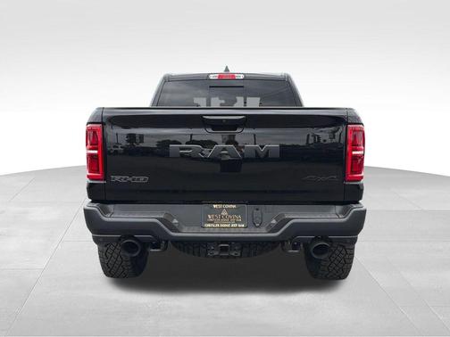 Diamond Black Crystal Pearlcoat 2026 RAM 1500 RHO Crew Cab 4x4 5'7' Box