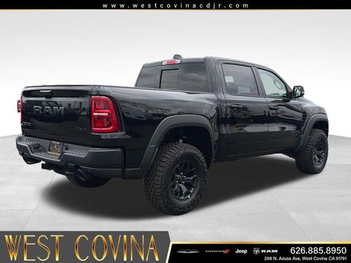 Diamond Black Crystal Pearlcoat 2026 RAM 1500 RHO Crew Cab 4x4 5'7' Box
