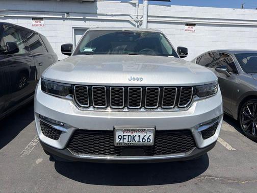Silver Zynith 2023 Jeep Grand Cherokee Limited