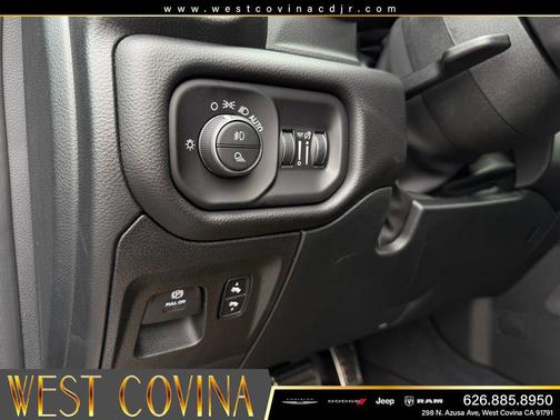 Diamond Black Crystal Pearlcoat 2026 RAM 1500 RHO Crew Cab 4x4 5'7' Box