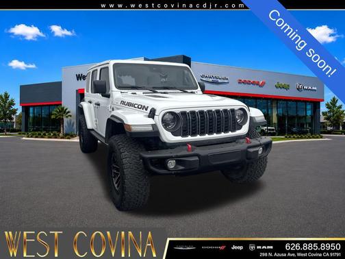 Bright White Clearcoat 2024 Jeep Wrangler Rubicon