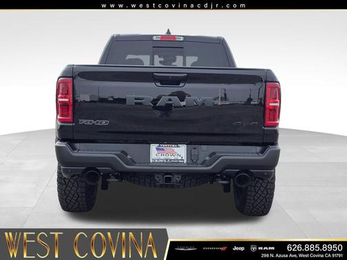 Diamond Black Crystal Pearlcoat 2026 RAM 1500 RHO Crew Cab 4x4 5'7' Box