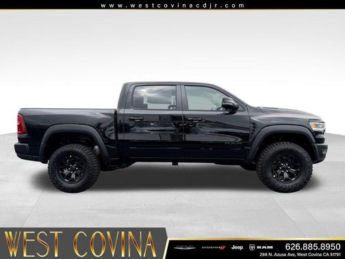 Diamond Black Crystal Pearlcoat 2026 RAM 1500 RHO Crew Cab 4x4 5'7' Box