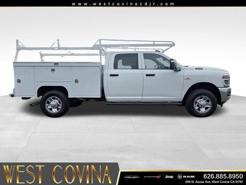Bright White Clearcoat 2026 RAM 3500 Tradesman Crew Cab 4x4 8' Box