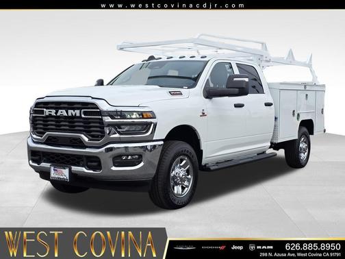 Bright White Clearcoat 2026 RAM 3500 Tradesman Crew Cab 4x4 8' Box