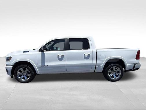 Bright White Clearcoat 2025 RAM 1500 Big Horn/Lone Star