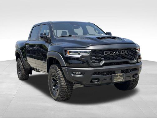 Diamond Black Crystal Pearlcoat 2026 RAM 1500 RHO Crew Cab 4x4 5'7' Box