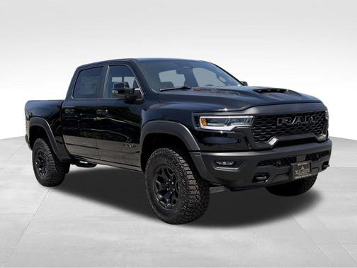 Diamond Black Crystal Pearlcoat 2026 RAM 1500 RHO Crew Cab 4x4 5'7' Box