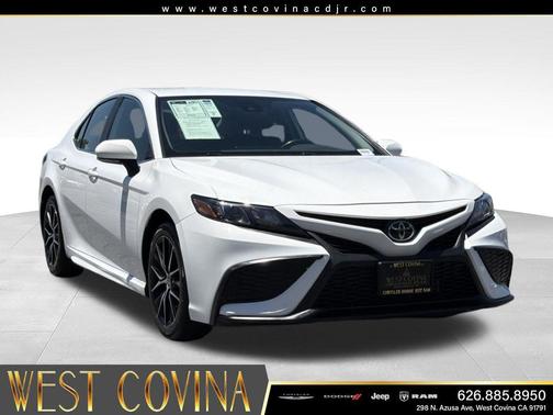 Ice Cap 2024 Toyota Camry SE