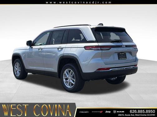 Silver Zynith 2026 Jeep Grand Cherokee Altitude