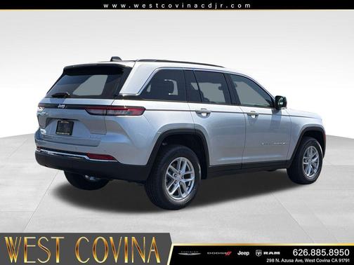 Silver Zynith 2026 Jeep Grand Cherokee Altitude