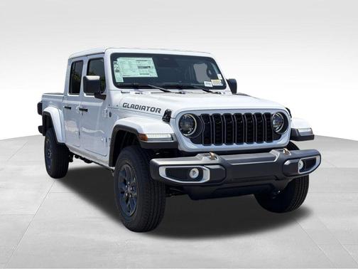 Bright White Clearcoat 2026 Jeep Gladiator 85th Anniversary Edition 4x4