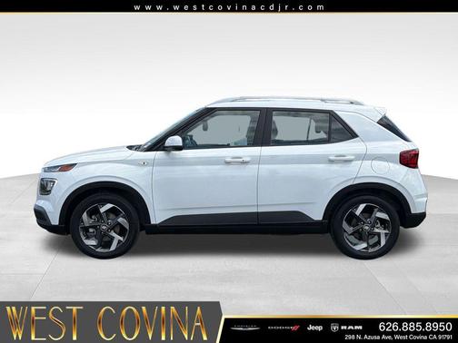 Lunar White 2025 Hyundai VENUE SEL