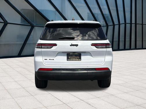 Bright White Clearcoat 2023 Jeep Grand Cherokee L Altitude