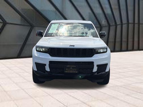 Bright White Clearcoat 2023 Jeep Grand Cherokee L Altitude