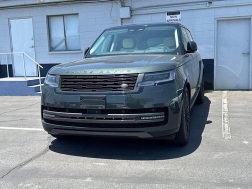 Green 2024 Land Rover Range Rover P530 SE
