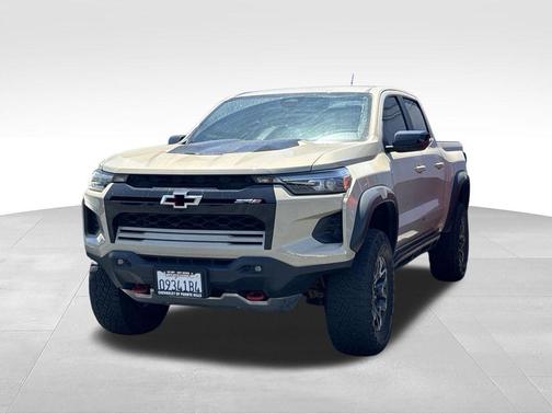 Sand Dune Metallic 2024 Chevrolet Colorado ZR2