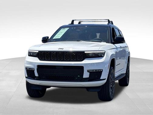 Bright White Clearcoat 2023 Jeep Grand Cherokee L Summit Reserve