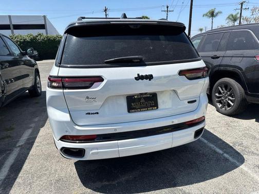 Bright White Clearcoat 2023 Jeep Grand Cherokee L Summit Reserve