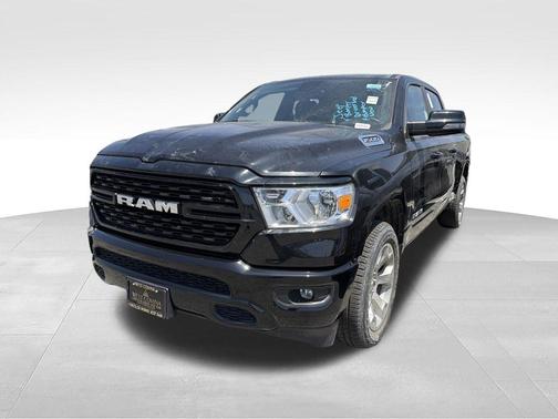Diamond Black Crystal Pearlcoat 2024 RAM 1500 Big Horn/Lone Star
