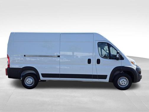 Bright White Clearcoat 2026 RAM ProMaster 2500 Tradesman