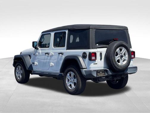 Bright White Clearcoat 2022 Jeep Wrangler Unlimited Sport