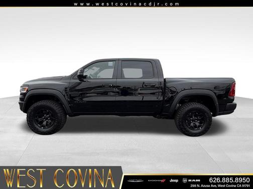 Diamond Black Crystal Pearlcoat 2026 RAM 1500 RHO Crew Cab 4x4 5'7' Box