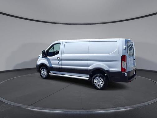 OXFORD WHITE 2024 Ford Transit-250 Base