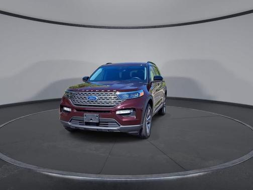 JEWEL RED MET TINTED CC 2023 Ford Explorer XLT