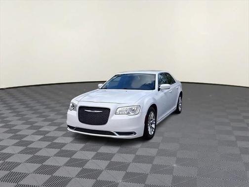 2017 Chrysler 300 Limited