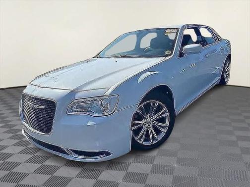 2017 Chrysler 300 Limited