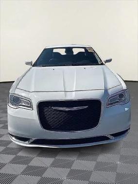 2017 Chrysler 300 Limited