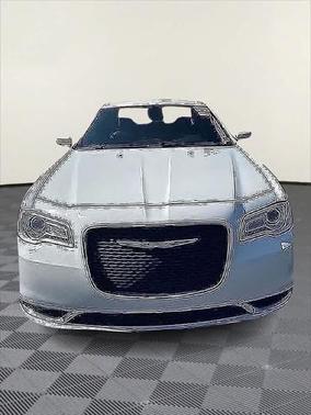 2017 Chrysler 300 Limited