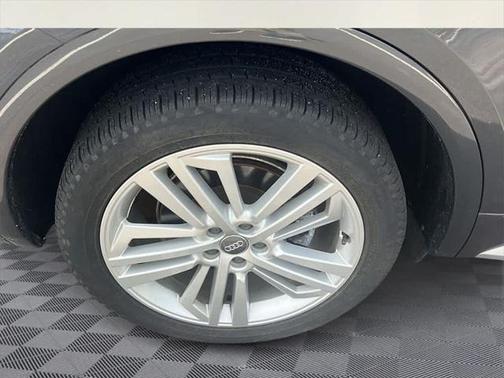2019 Audi Q5 2.0T Premium Plus
