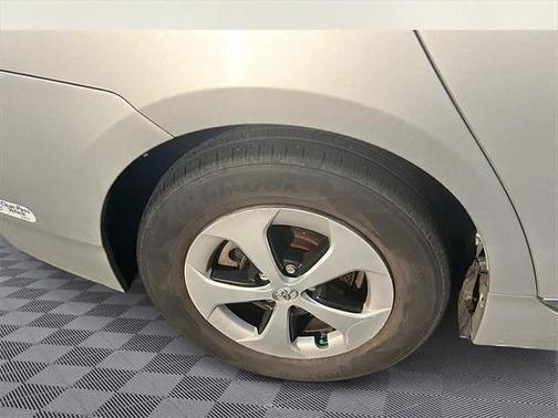 2014 Toyota Prius Three