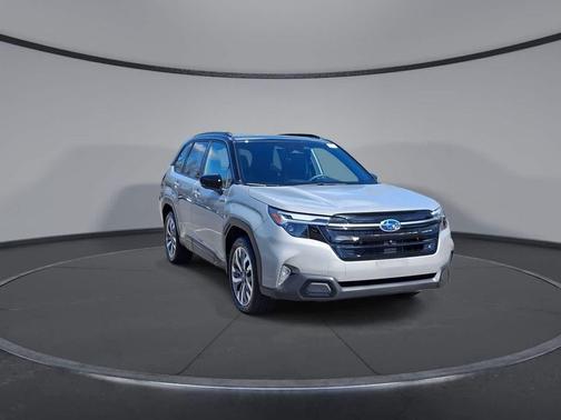 River Rock Pearl/Crystal Black Silica 2025 Subaru Forester Hybrid Touring