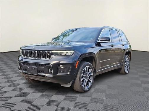 2022 Jeep Grand Cherokee Overland