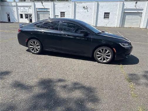 2016 Chrysler 200 S