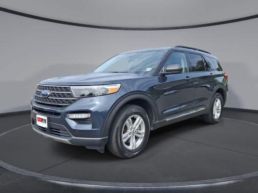 STONE BLUE METALLIC 2022 Ford Explorer XLT