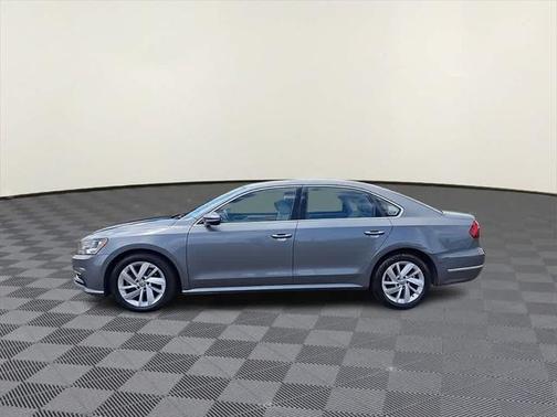 2018 Volkswagen Passat 2.0T SE