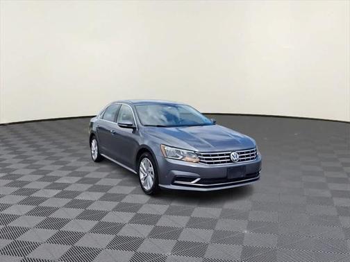 2018 Volkswagen Passat 2.0T SE