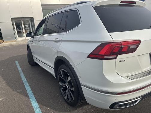 2022 Volkswagen Tiguan 2.0T SEL R-Line 4MOTION