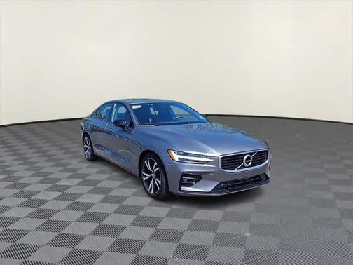 2019 Volvo S60 T6 R-Design