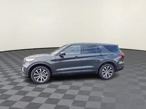 2022 Ford Explorer ST-Line