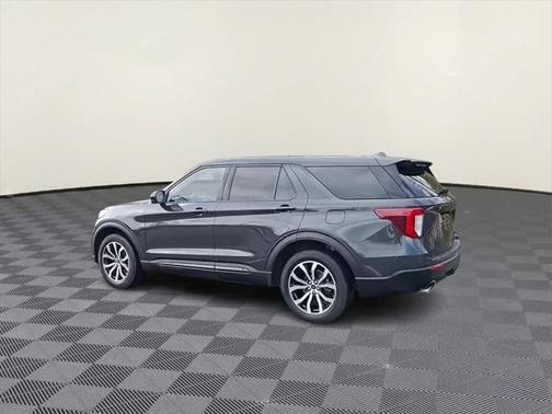 2022 Ford Explorer ST-Line