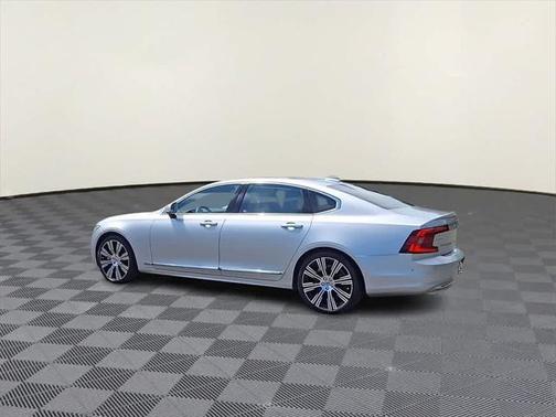 2022 Volvo S90 B6 Inscription