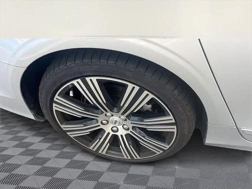 2022 Volvo S90 B6 Inscription